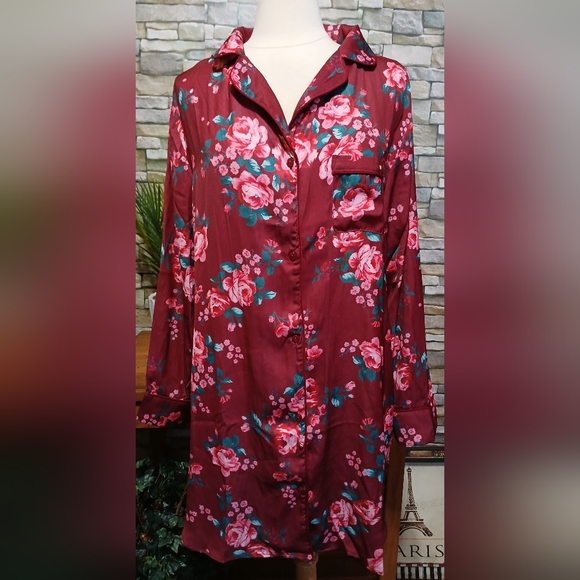 ⚘️Sofia Vergara Matte Satin Sleepshirt Burgundy Pink Floral Sz Large New‎ - Picture 1 of 6